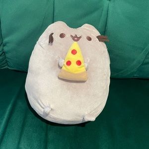 Pusheen plush pizza